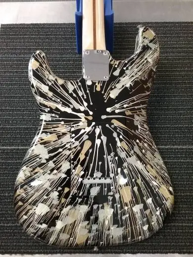 FENDER SPLATTERCASTER 2
