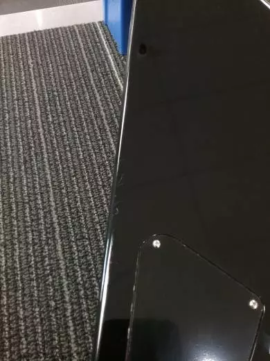 GIBSON 80S FLYING V EBONY W/CS 2