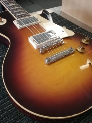 GIBSON 1958 LP STD REISSUE VOS-BOURBON BST 2