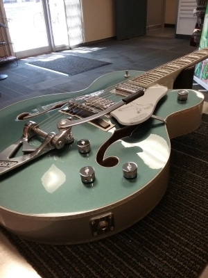 GRETSCH G6136T-140 PRO 140TH FLCN WC 2