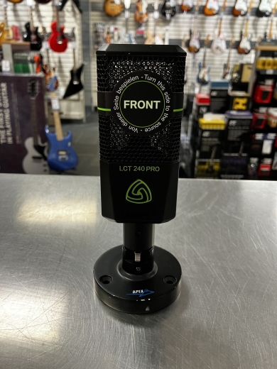 Gear Hunter | Lewitt - LCT240PROBLACKV