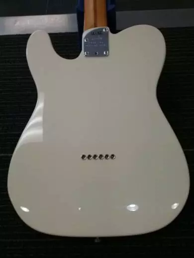 FENDER AM PRO II TELE RW OWT W/C 2