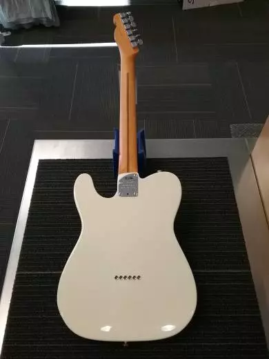 FENDER AM PRO II TELE RW OWT W/C 2