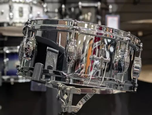 Dunnett Geo Way Hollywood Brass 5.5x14 snare 2