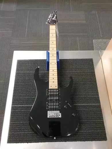 IBANEZ PLYWOOD BODY MAPLE NECK BLACK 2