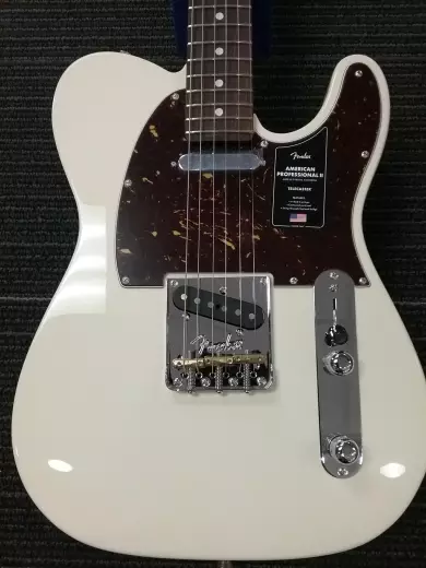 Store Special Product - FENDER AM PRO II TELE RW OWT W/C