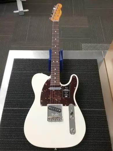 Store Special Product - FENDER AM PRO II TELE RW OWT W/C