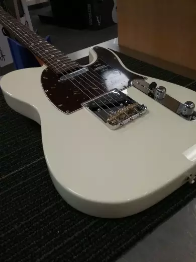 Store Special Product - FENDER AM PRO II TELE RW OWT W/C