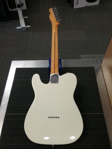 FENDER AM PRO II TELE RW OWT W/C 2