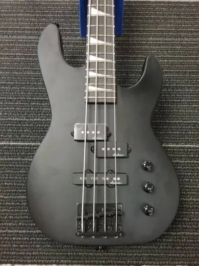 JACKSON JS1X CONCERT MINION 4 SATIN BLACK