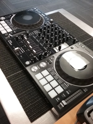 Pioneer DJ - DDJ-1000SRT 3