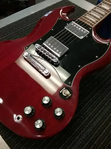 GIBSON SG STD HERITAGE CHERRY W/SOFT 2