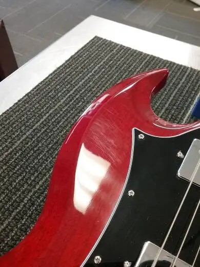 GIBSON SG STD HERITAGE CHERRY W/SOFT 2