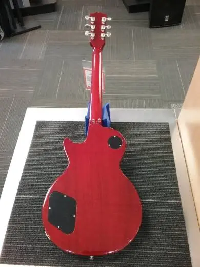 GIBSON LP STANDARD 60S UNBURST W/CS 2