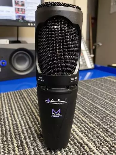 ART Pro Audio - M-ONEU