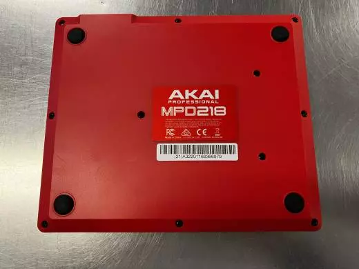 Akai - MPD218 2