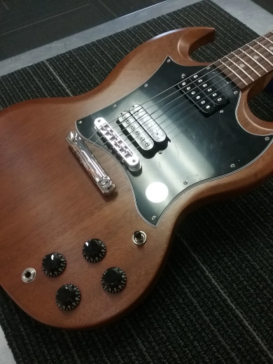 SG TRIBUTE NATURAL WALNUT W/SOFT 4