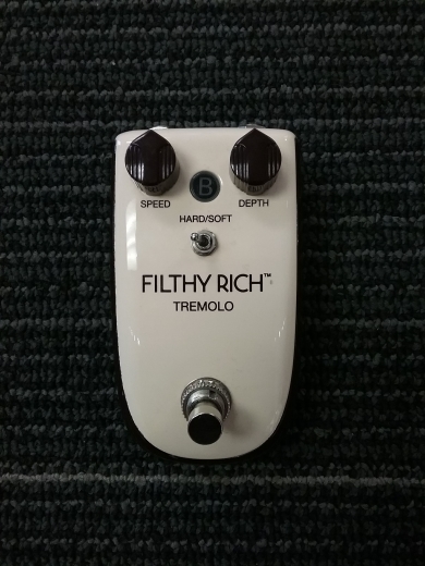 DANELECTRO BILLIONAIRE FILTHY RICH TREMOLO
