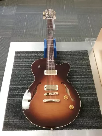 YAMAHA AEX 520 2