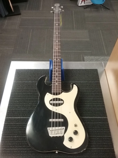 DANO 63 BASS LONG SCALE-BLACK 2