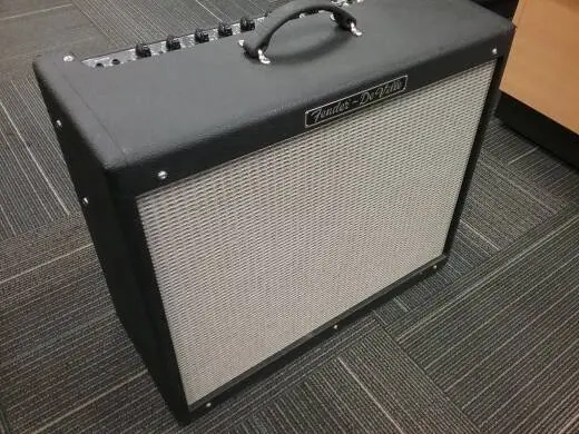 FENDER HOT ROD DEVILLE 212 2