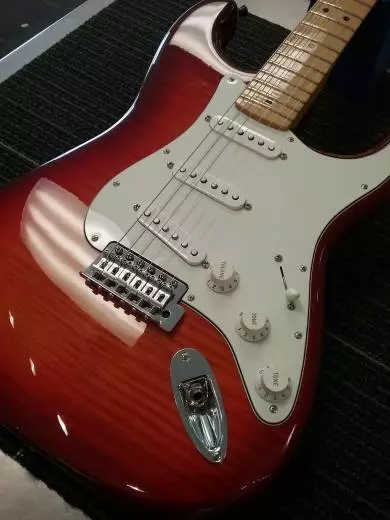 FENDER STD STRAT PLUS TOP MN ACB 2