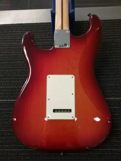 FENDER STD STRAT PLUS TOP MN ACB 2