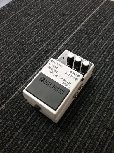 【美品】BOSS NS-2 Noise Suppressor BOSS NS-2 Noise Suppressor Guitar Pedal : Amazon.ca: Musical
