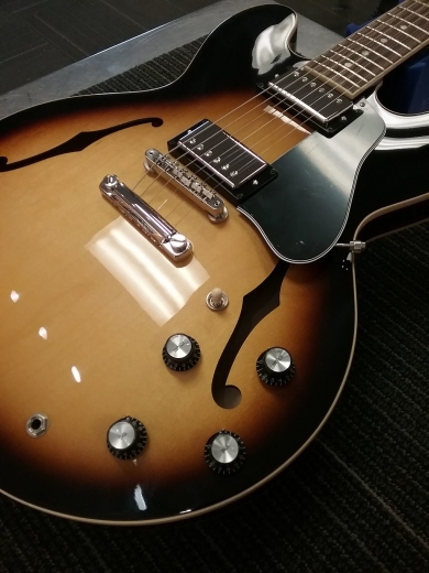 Store Special Product - GIBSON ES-335 VINTAGE BURST W/C