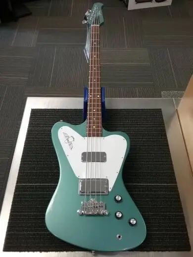 GIBSON THUNDERBIRD NON-REV FADED PELHAM BLUE 2