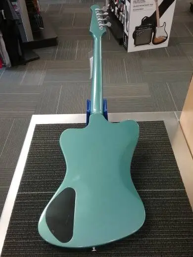 GIBSON THUNDERBIRD NON-REV FADED PELHAM BLUE 2