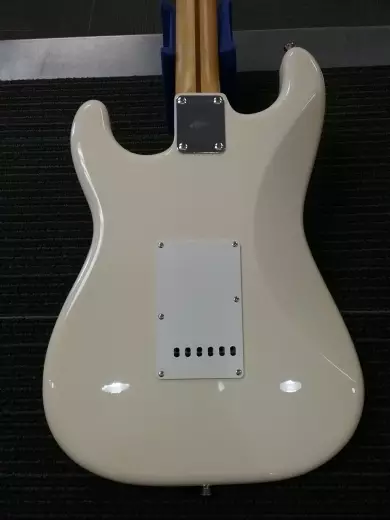 FENDER JV MOD 60S STRAT MN OLW 2