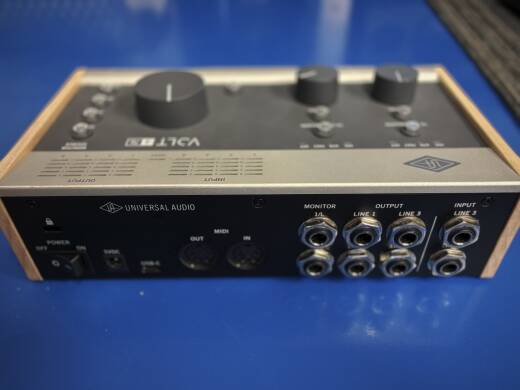 Universal Audio Volt 476 USB Interface With Compressor