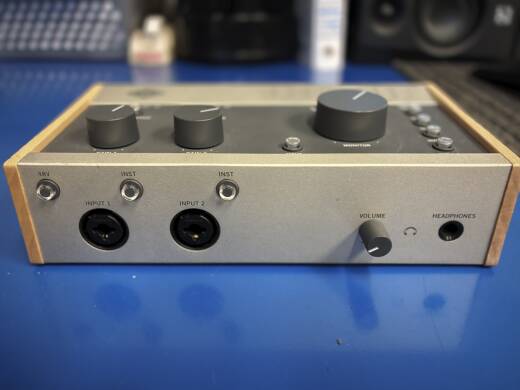 Universal Audio Volt 476 USB Interface With Compressor
