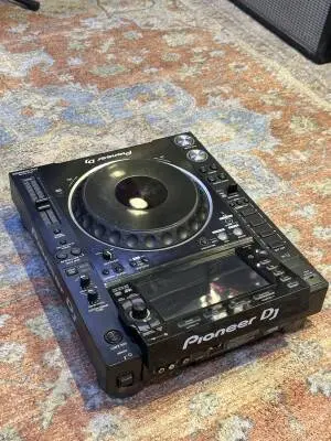 Pioneer - CDJ-2000NXS2 2