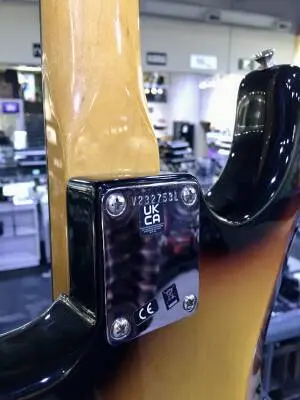 Fender - 011-0250-800 2