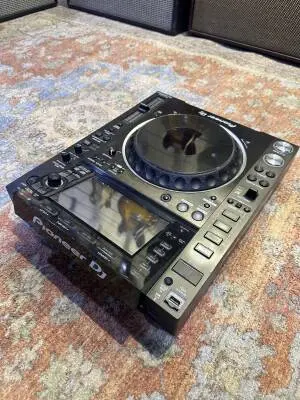 Pioneer - CDJ-2000NXS2 2