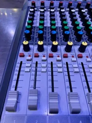 Soundcraft - SIGNATURE 12MTK 2