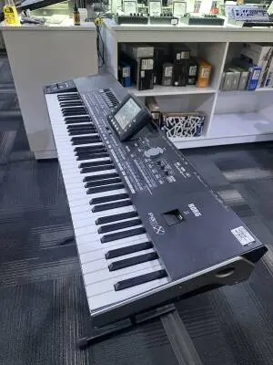 Korg - PA3X-76 2