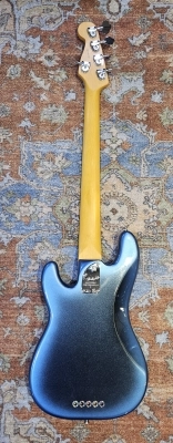 Fender Dark Knight w. Case 2