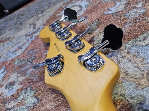 Fender Dark Knight w. Case 2