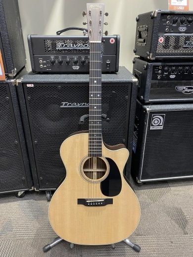 Martin Guitars - 16 Series Grand Performer