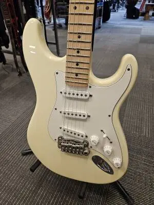 G & L LEGACY STRAT OWT