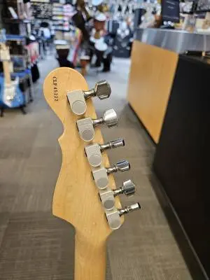 G & L LEGACY STRAT OWT 2
