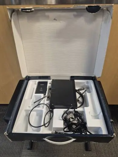 Shure SLX14 Instrument Wireless System 2