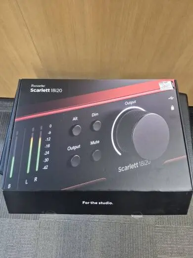 Store Special Product - Focusrite - SCARLETT18I20M4