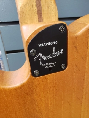 Fender - 097-2213-250 3