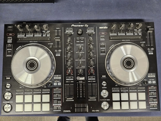 Pioneer - DDJ-SR2