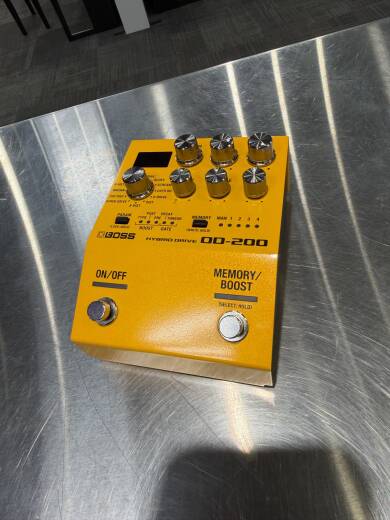 BOSS OD-200 Hybrid Drive | Long & McQuade