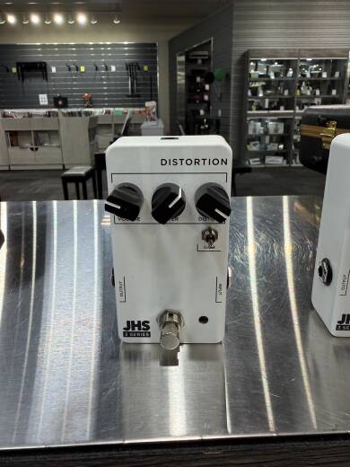 JHS Pedals 3 Series Distortion | Long & McQuade